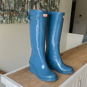 Hunter tall wedge boots
